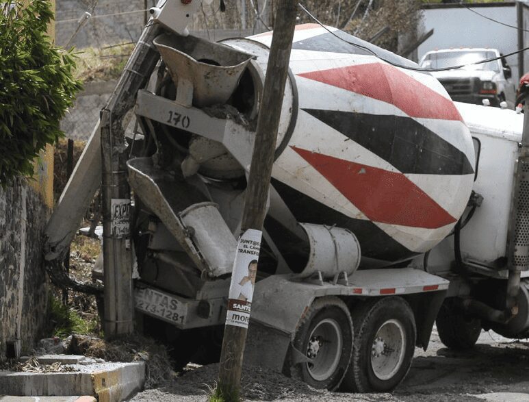 Encuentran el cadáver desmembrado de un joven en el interior de una mezcladora