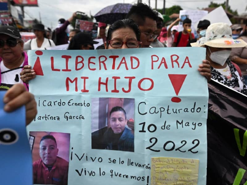 Protesta en El Salvador empaña a Miss Universo