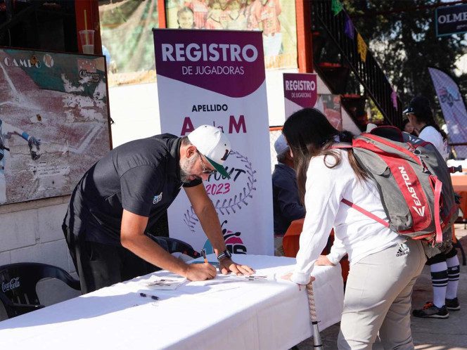Llegan 280 mujeres al Tryout de la Liga Mexicana de Softbol