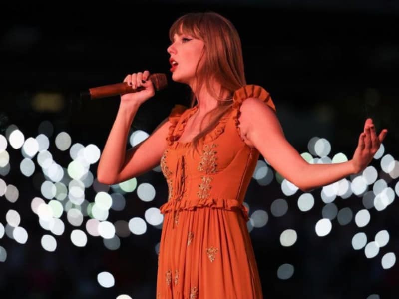 Taylor Swift pospone concierto tras muerte de fan