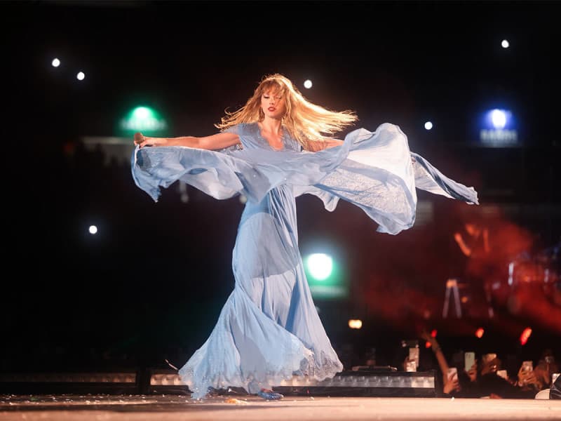 Devasta a Taylor Swift la muerte de una de sus fan en pleno concierto