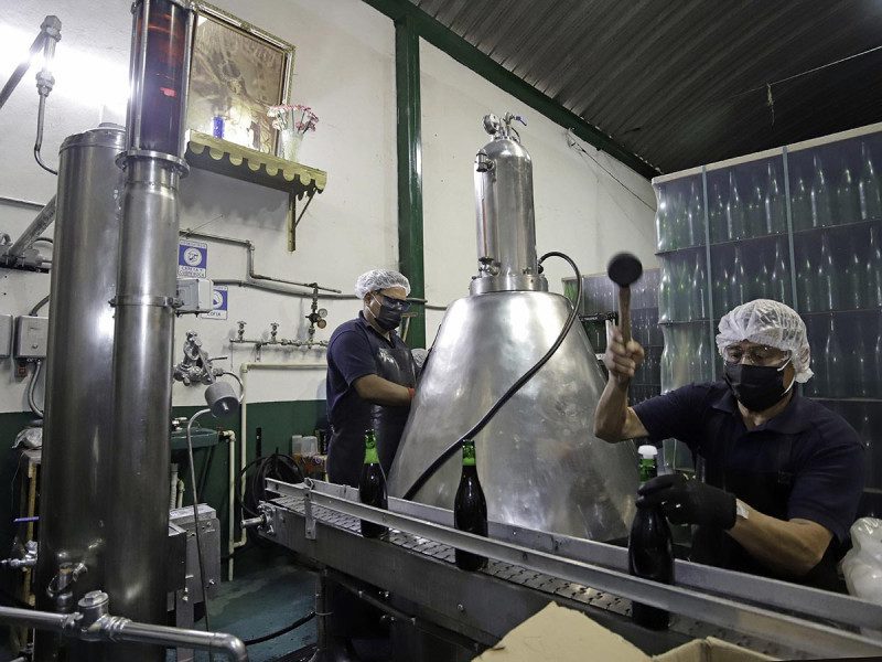 Diputados aprueban postergar debate sobre reducción de jornada laboral