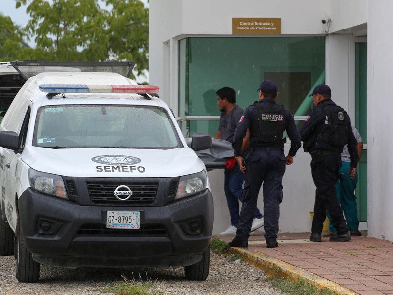 Hallan restos humanos frente a un comercio en la entrada de Acapulco
