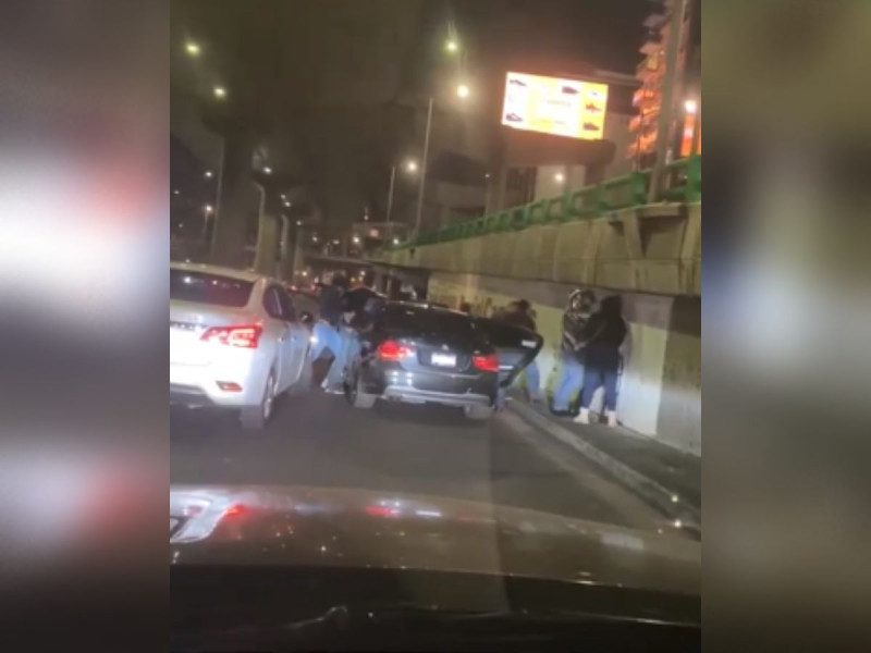 Policías capturan ladrones de casas en el Periférico