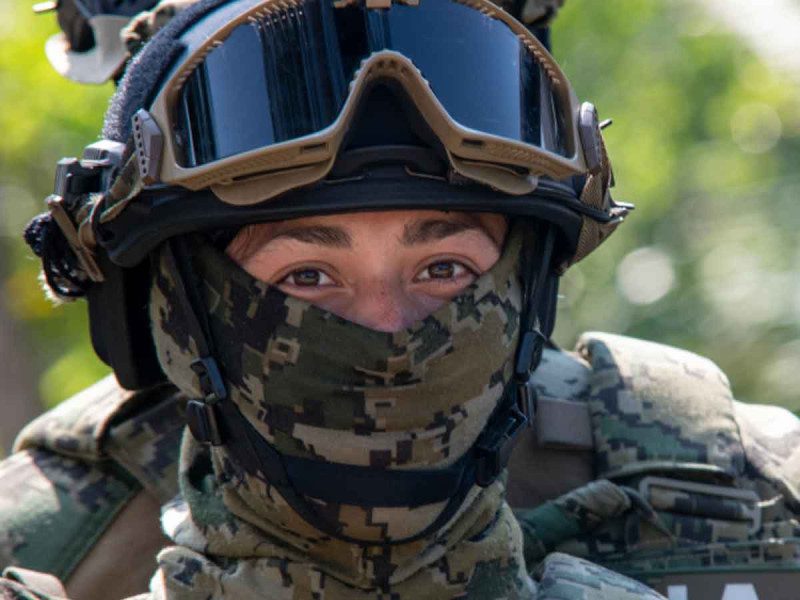 SEMAR brinda atención médica a extranjero en altamar en Yucatán