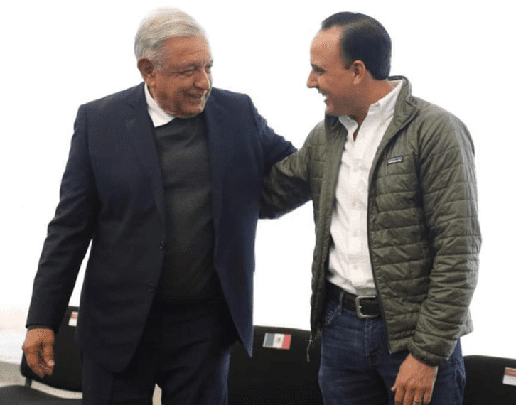 AMLO acompaña a  Manolo Jiménez en el inicio del proyecto ‘Agua Saludable para la Laguna’