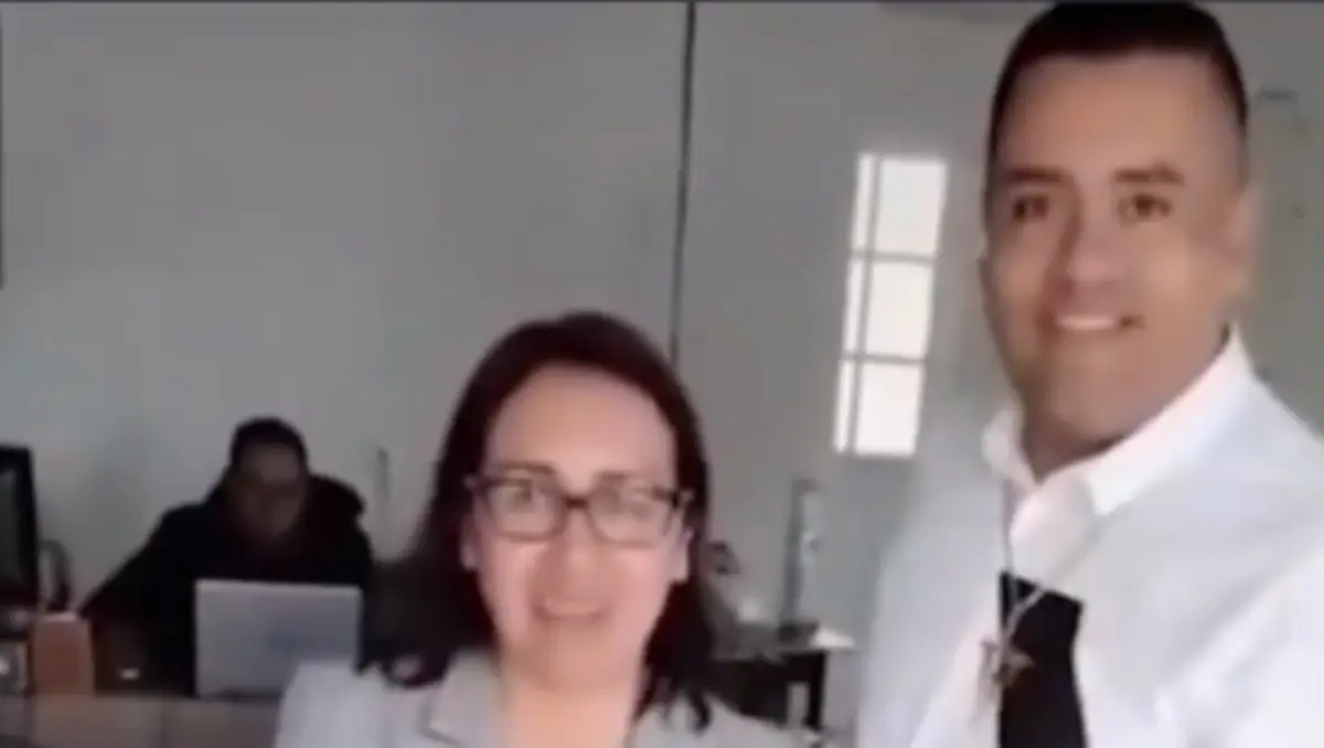 Azucena Cisneros, pone en peligro a la gobernadora y a Morena