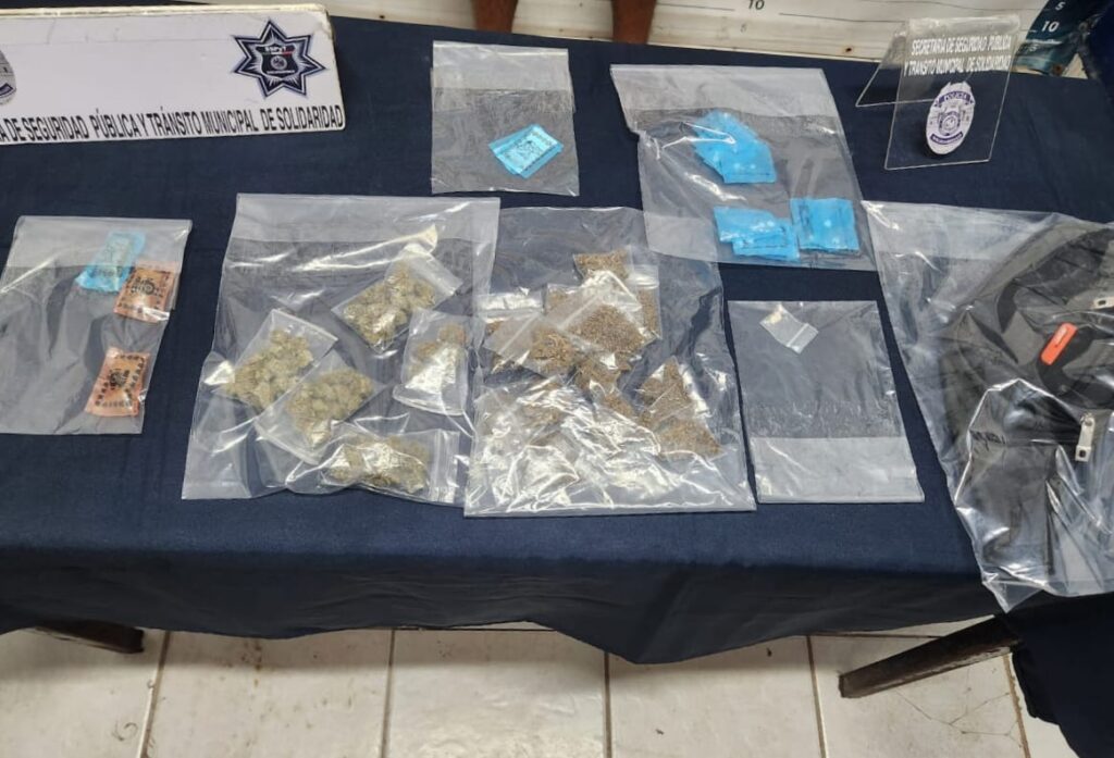 Policía de Solidaridad detiene a individuo con más de 30 dosis de cocaína y marihuana