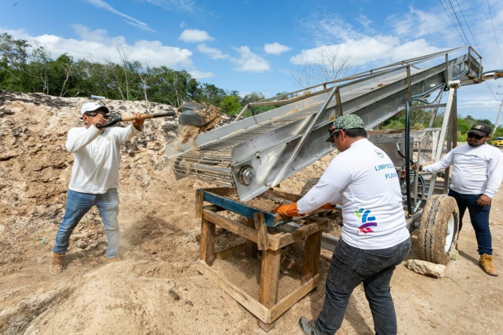 Solidaridad ejemplo en recolección de sargazo y recuperación de arenales