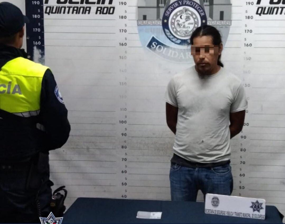 Detienen a hombre con licencia apócrifa en Solidaridad
