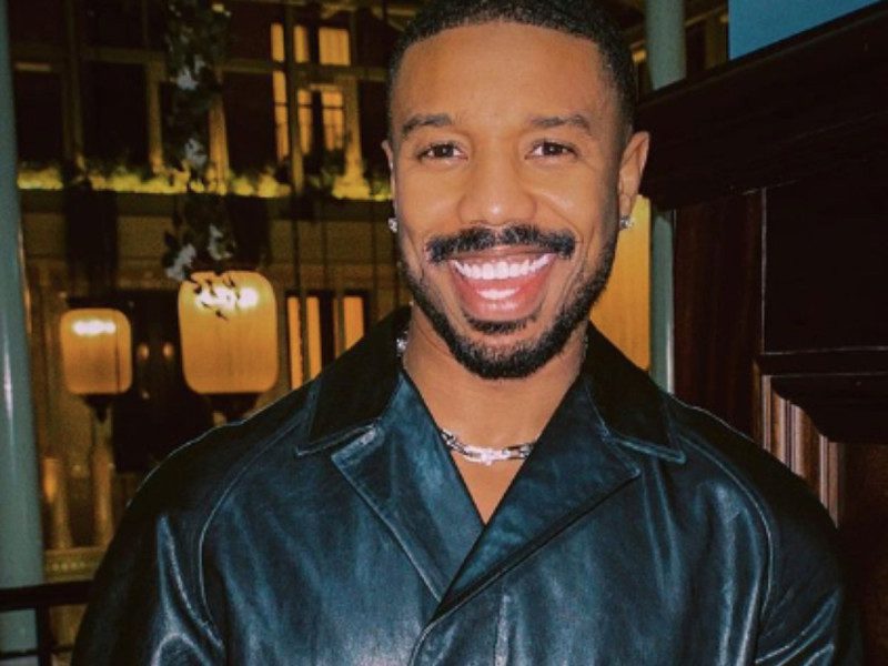 Circula en redes el vídeo del choque de Michael B. Jordan en su Ferrari