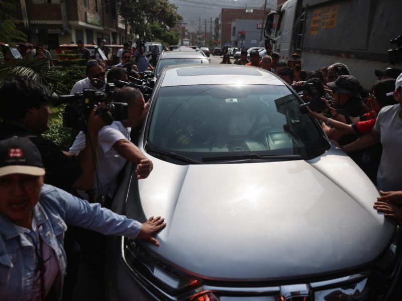 Tras ser indultado, Alberto Fujimori sale de prisión