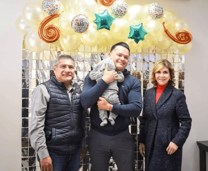 Conoce al primer padre soltero en adoptar un bebé en México