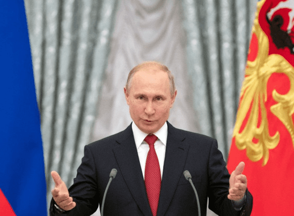 Putin va por reelección como presidente de Rusia