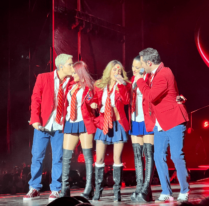 Noche mágica de graduación de RBD