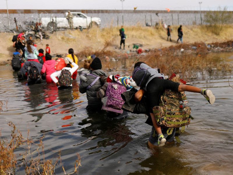 Cuatro pasos fronterizos EE. UU. – México reabrirán el 4 de enero