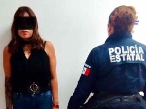 Detienen a mujer por fraude en compra-venta de autos por Facebook