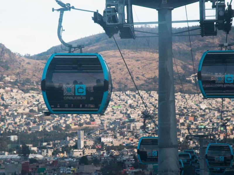 Cierre de carriles laterales de Periférico debido a trabajos en la Línea 3 del Cablebús