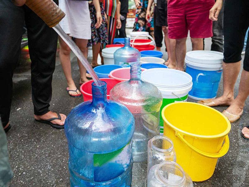 En Milpa Alta, la gente camina hasta una hora al día por agua