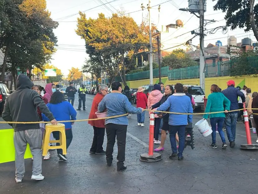 Hoy se registra bloqueo en Azcapotzalco debido a la escasez de agua