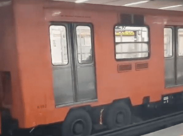 Incidente en tren del Metro CDMX genera retrasos