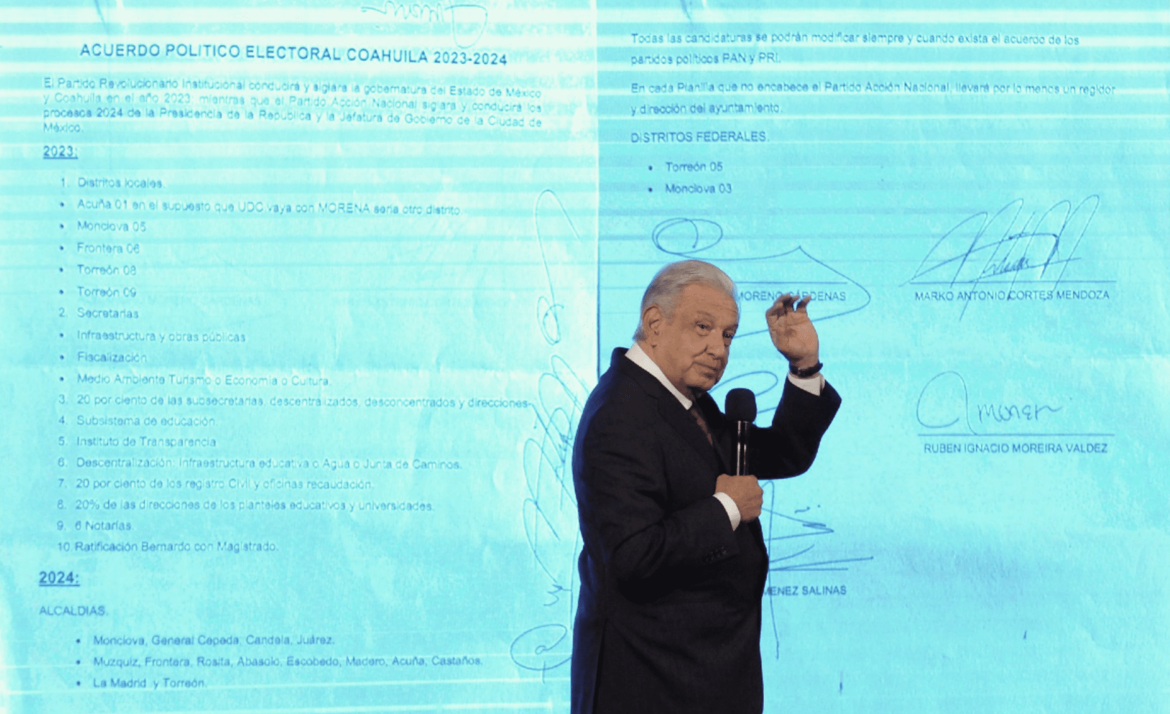 AMLO revienta a la alianza opositora y su candidata presidencial
