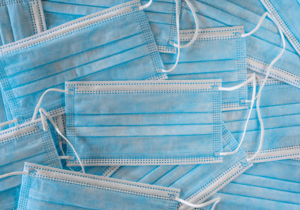 En España regresan al uso obligatorio del cubrebocas en hospitales