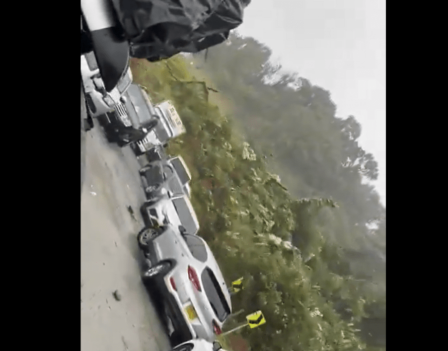 Vídeo: Derrumbe de tierra en Colombia deja decenas de heridos y personas sin vida