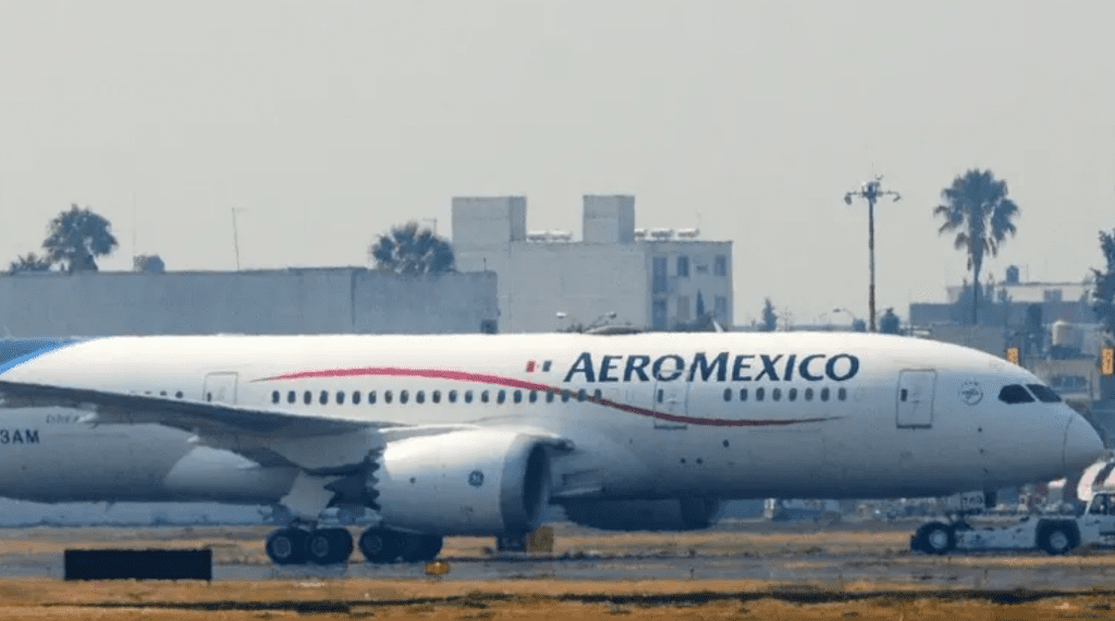 Reembolso total de Aeroméxico por reimposición de visa para viajes a Canadá