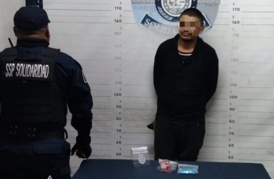 Policías de Solidaridad detienen a un hombre con 20 dosis de metanfetamina