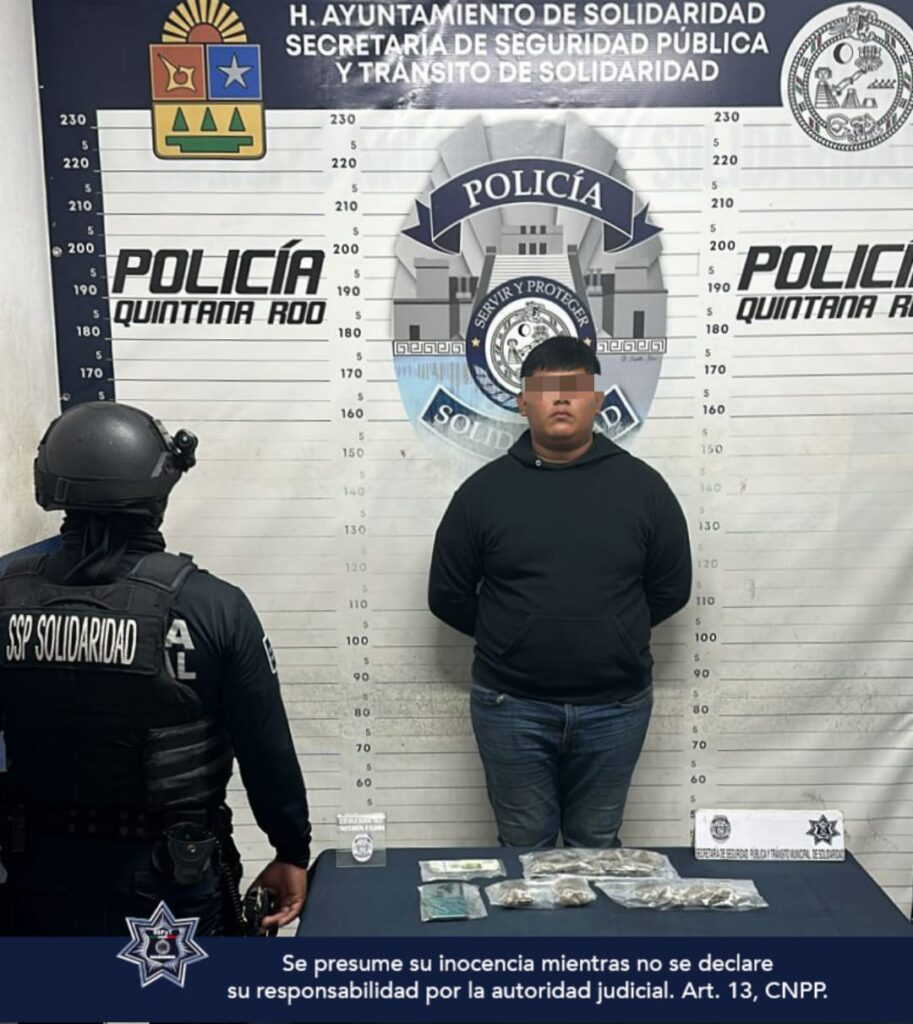 Policías municipales detienen a cuatro personas en Solidaridad con drogas