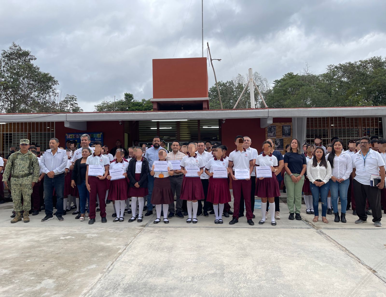 Fomentan principios cívicos entre los estudiantes de la comunidad Cristo Rey en Solidaridad