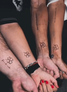 Galilea Montijo y su pareja Isaac Moreno deciden tatuarse juntos