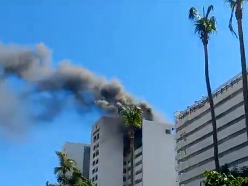 Incendio en el hotel Emporio de Acapulco