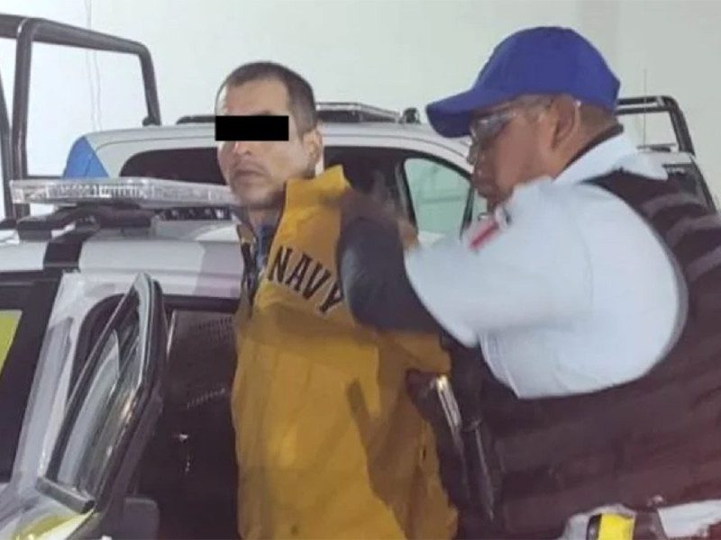 Sujeto asalta Oxxo para llevarse cinco cajetillas de cigarros