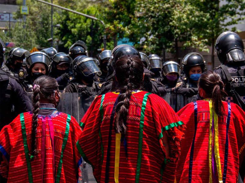Vendedores otomíes atacan a trabajadores de la vía pública en Coyoacán