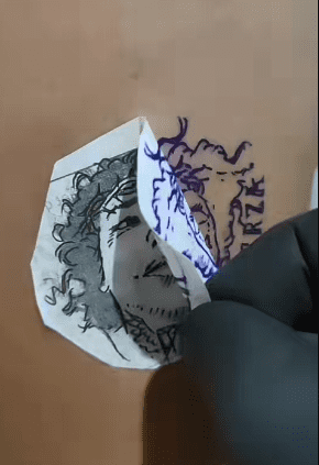 Fan se tatúa cara de Paola Suárez golpeada