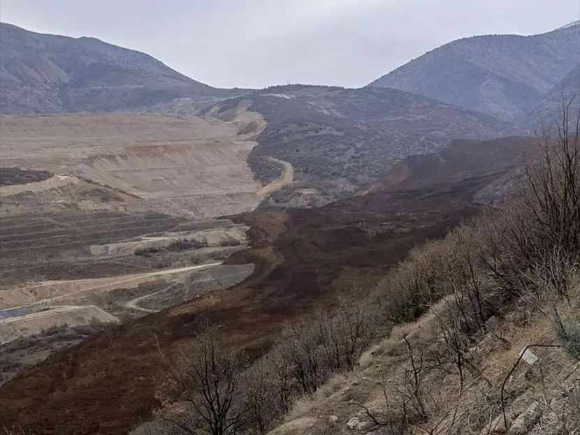 Deslave en mina de oro deja personas atrapadas en Turquía