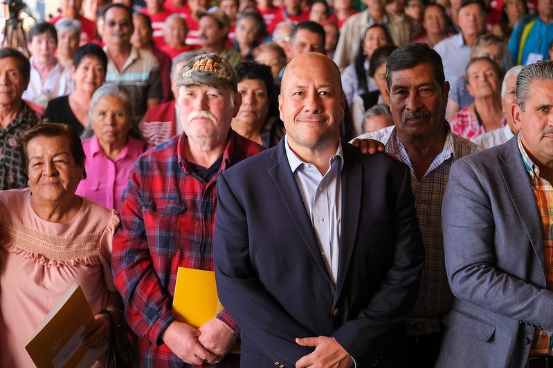 Entrega Enrique Alfaro 121 visas americanas dentro del programa Familias sin Fronteras