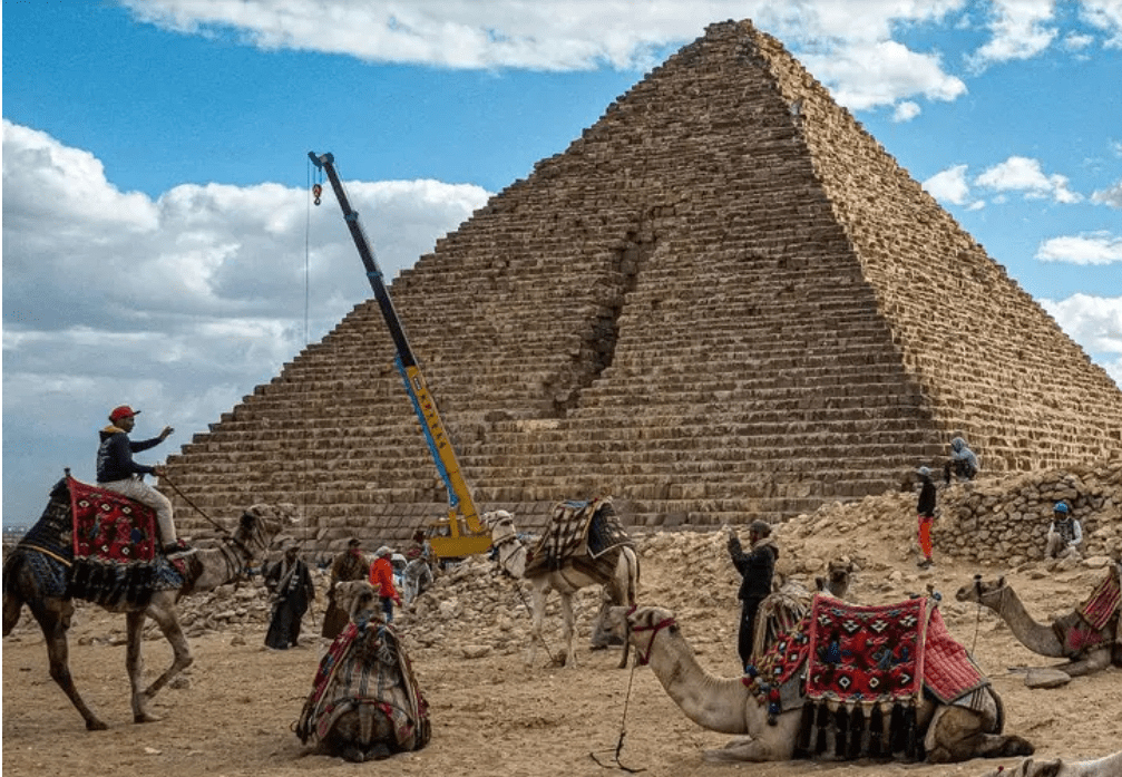 Críticas en Egipto por intentar ‘renovar’ una de las pirámides de Guiza