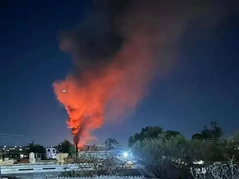 En Tlahuelilpan, se quema una camioneta y toma clandestina por huachicol