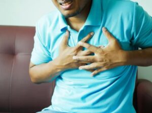 ¿Cómo identificar un infarto de miocardio y qué hacer al respecto?