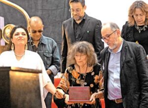Rinden homenaje a José Agustín en Palacio de Bellas Artes