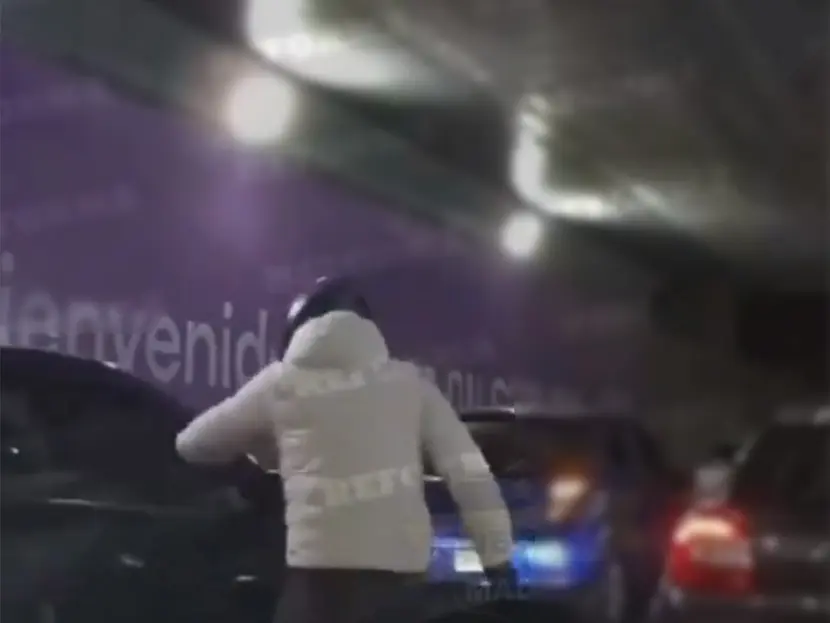 Asaltan en carriles centrales de Viaducto 