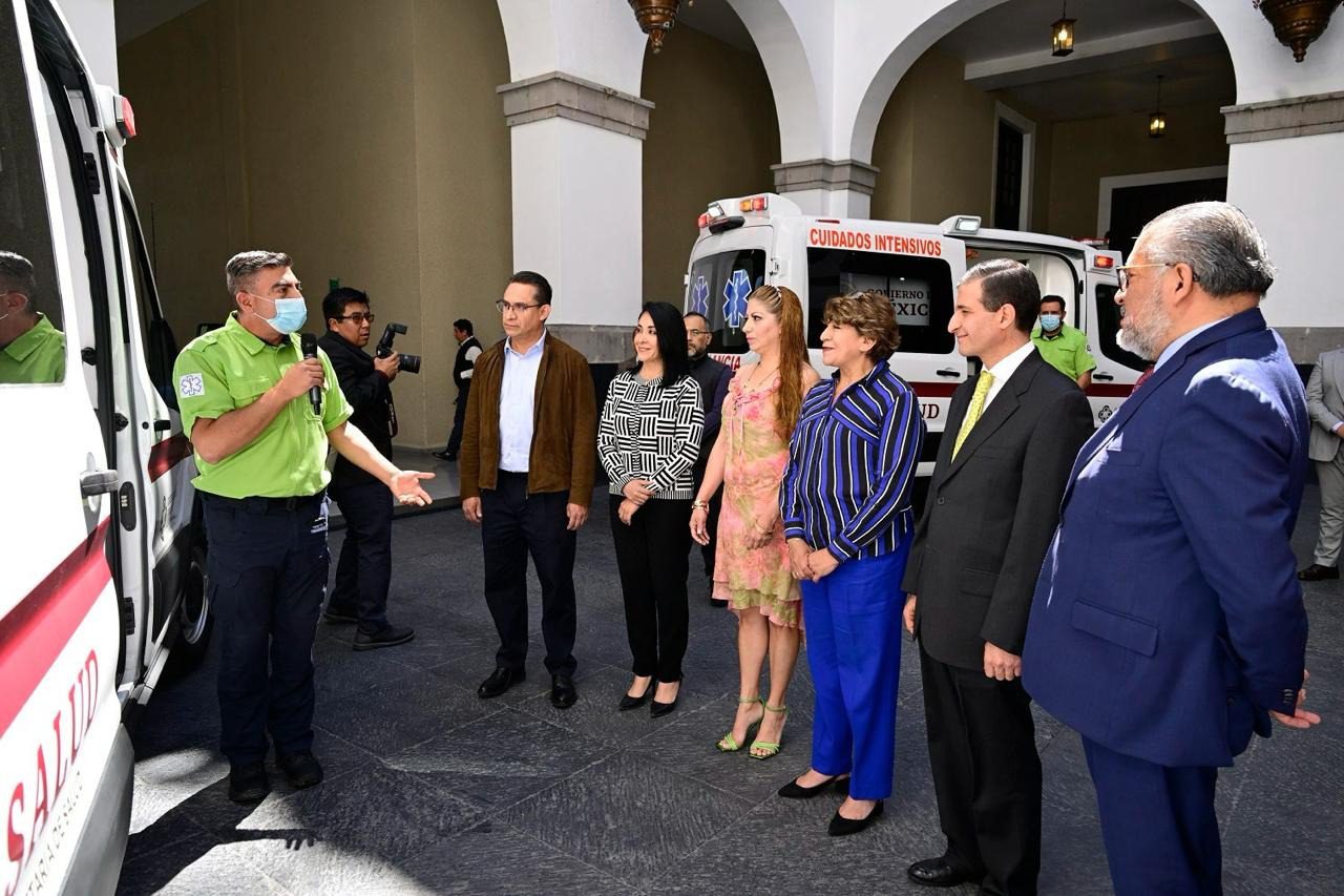 Gobierno de Defina Gómez recibe ambulancias, mastógrafos y apoyos de Beneficencia Pública