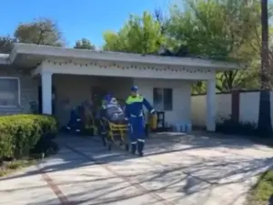 Incendio en asilo deja un abuelito lesionado en Nuevo León