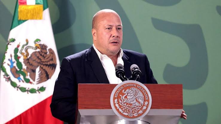 Gobernador de Jalisco, Enrique Alfaro, tiene COVID-19