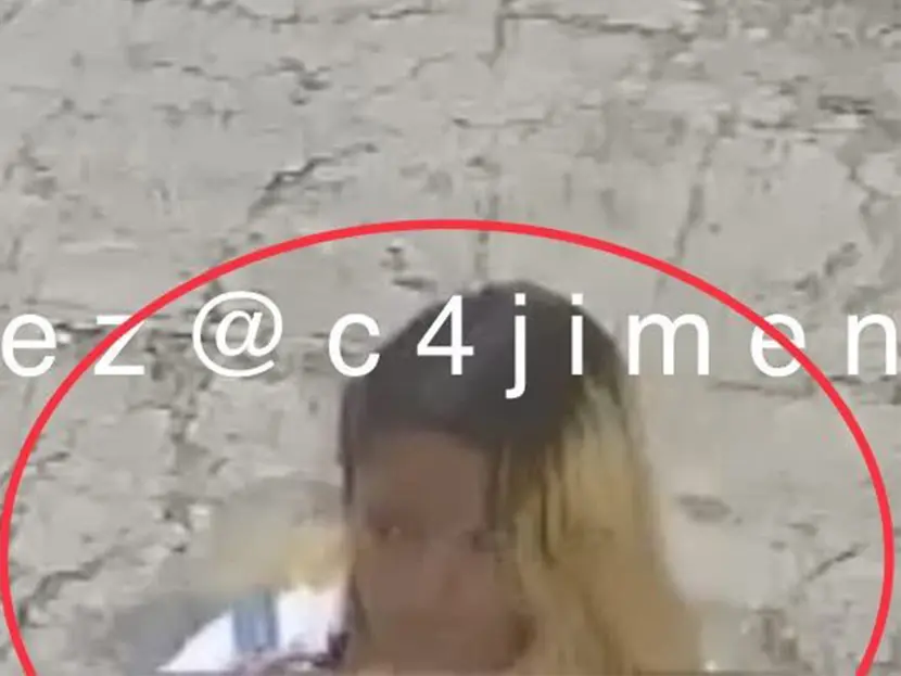 Filtran fotografía de mujer que abandonó a una niña en la CDMX