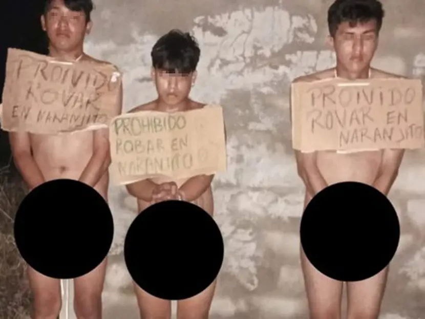 En Naranjito, encueran a ladrones y los obligan a correr por calles