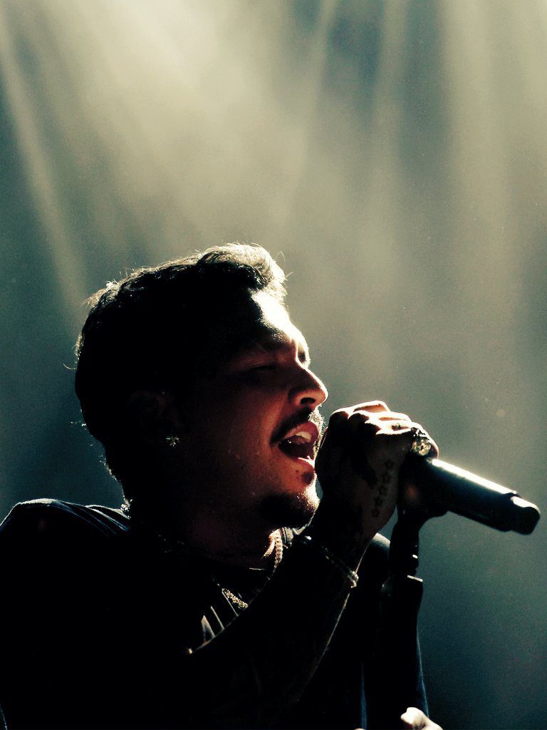 Christian Nodal, lanzará álbum en mayo y gira en este 2024